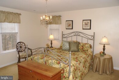 12411 Clifton Hunt Dr, Clifton, VA 20124 - photo 4