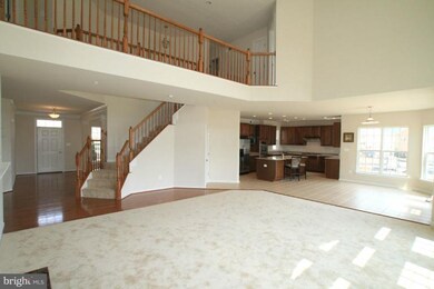 2300 Lake Forest Dr, Upper Marlboro, MD 20774 - photo 4