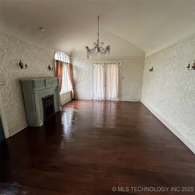 1815 W Main St, Durant, OK 74701 - photo 3