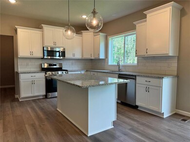 841 Sutherland St, Somerset, WI 54025 - photo 6