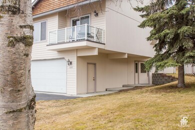 05. Side Yard2
