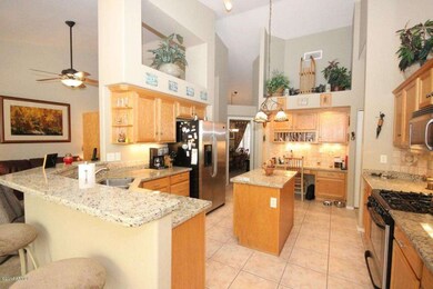 7525 E Orion Cir - Kitchen