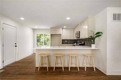 11124 W 70th St, Shawnee, KS 66203 - photo 6