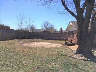 1504 Winding Creek Rd, Moore, OK 73160 - photo 4