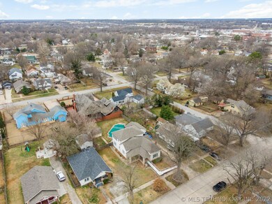 411 E 6th St, Claremore, OK 74017 - photo 7
