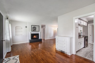 005_1804lakeway_18_715