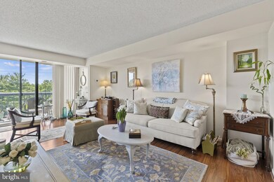 Chelsea Towers unit 615, Bethesda, MD 20817 - photo 4