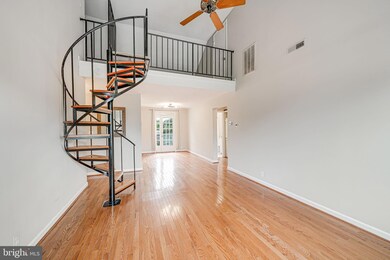 3052 S Abingdon St unit C2, Arlington, VA 22206 - photo 3