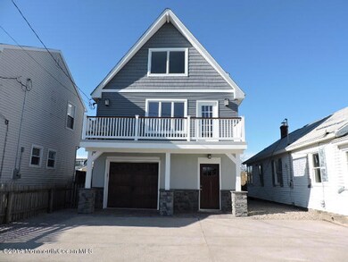 FRONT ON HOME