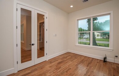 1438 Thornton Rd, Houston, TX 77018 - photo 5