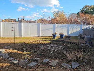 26 Mitchell Ave, Babylon, NY 11702 - photo 6