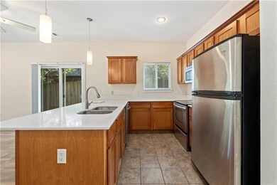 322 E Huntsville Rd unit A, Fayetteville, AR 72701 - photo 4