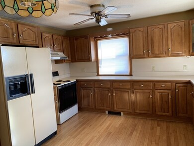 450 Pulaski Blvd, Bellingham, MA 02019 - photo 5