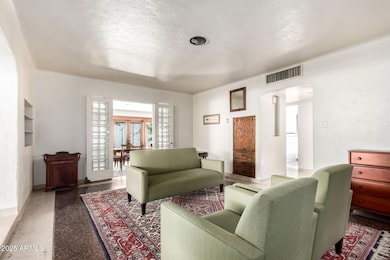 2209 N 12th Ave, Phoenix, AZ 85007 - photo 5