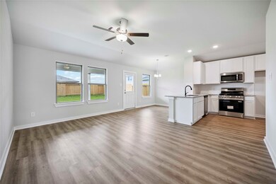 805 Clear Valley Ln, Dayton, TX 77535 - photo 2