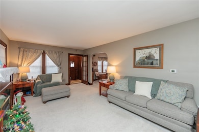 2376 Wyandotte Ave, Cuyahoga Falls, OH 44223 - photo 4