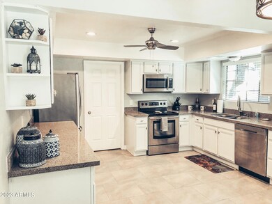 1857 E Sunburst Ln, Tempe, AZ 85284 - photo 4