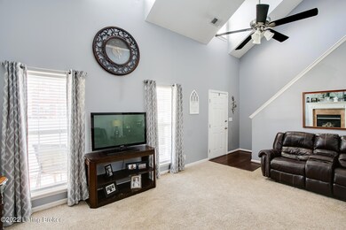 8605 Garden Gate Cir, Louisville, KY 40291 - photo 4