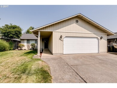 3367 Walton Ln, Eugene, OR 97408 - photo 2