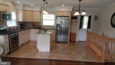 211 Greenview Ave, Reisterstown, MD 21136 - photo 6