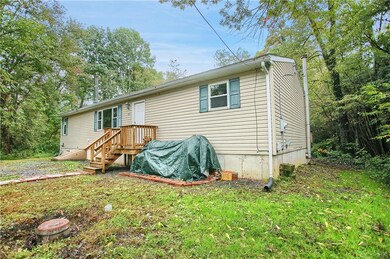 4507 Three Mile Ln, Walnutport, PA 18088 - photo 3