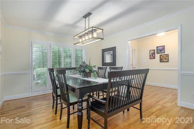 Dining Rm