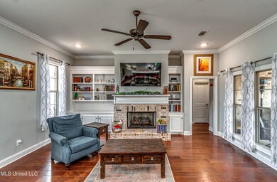 213 Magnolia Place-30