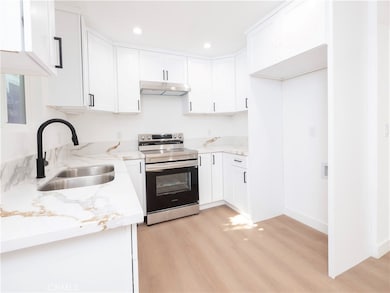 5739 S St Andrews Place, Los Angeles, CA 90062 - photo 4