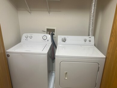 320 Cunat Blvd unit 3A, Richmond, IL 60071 - photo 3