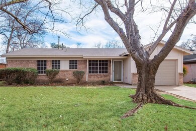 705 W Cedar St, Hurst, TX 76053 - photo 2