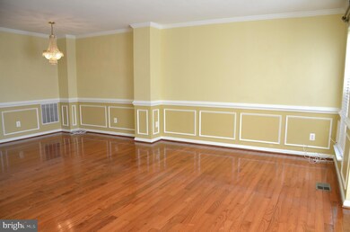 42714 Rolling Rock Square, Chantilly, VA 20152 - photo 6