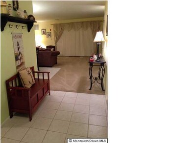 44 Kinnoll Hill Ct unit 7, Freehold, NJ 07728 - photo 5