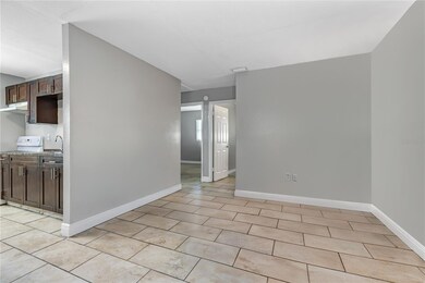 9220 N 13th St unit A & B, Tampa, FL 33612 - photo 6