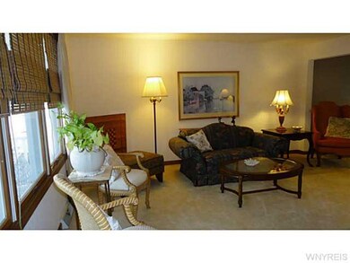 842 Thomas Fox Dr W, North Tonawanda, NY 14120 - photo 4