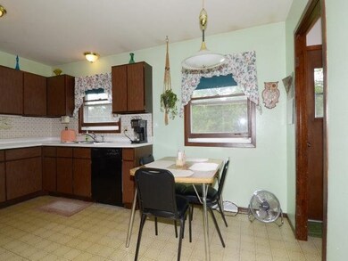 2496 Hillpoint Rd, Mc Farland, WI 53558 - photo 7