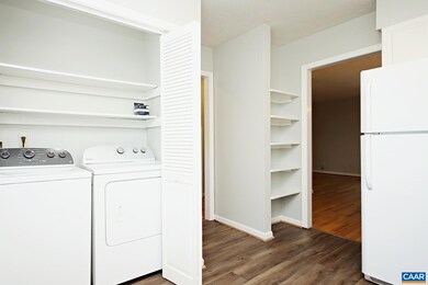 2606 Hydraulic Rd unit A, Charlottesville, VA 22901 - photo 5