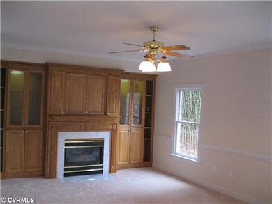 Den/Family/Great Room - Family room with gas firep