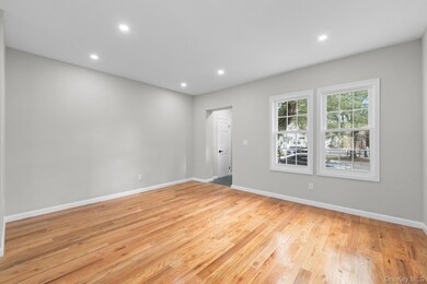 12805 116th Ave, South Ozone Park, NY 11420 - photo 7