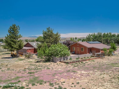 860 W Rolling Hills Rd, Paulden, AZ 86334 - photo 7