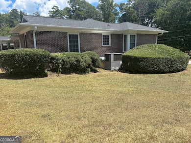 143 Lake Forest Cir, Elberton, GA 30635 - photo 3