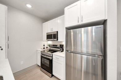 4840 N Shepherd Dr unit 3209, Houston, TX 77018 - photo 3