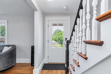 24 Jefferson St, Derry, NH 03038 - photo 5