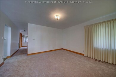 314 25th St, Dunbar, WV 25064 - photo 2