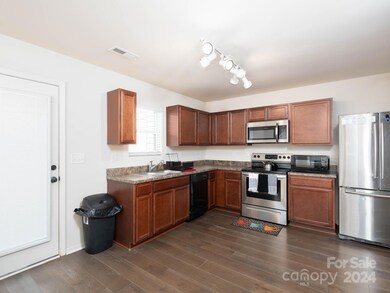 817 Ranchero St, Statesville, NC 28677 - photo 6