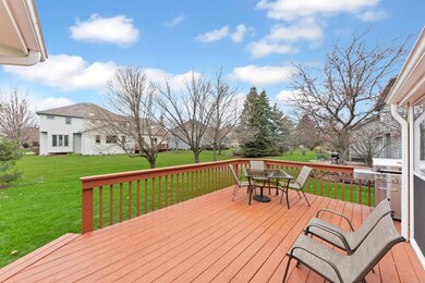 3743 Falkner Dr, Naperville, IL 60564 - photo 4