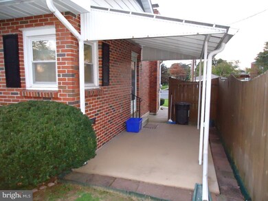 800 Emerson Ave, Reading, PA 19605 - photo 3