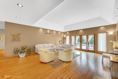 812 Royal Dublin Ln, Dyer, IN 46311 - photo 4