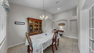 15513 Martinmeadow Dr, Lithia, FL 33547 - photo 6