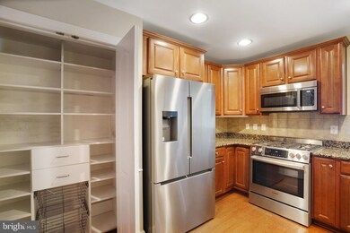 Cameron Square unit 438, Alexandria, VA 22304 - photo 5
