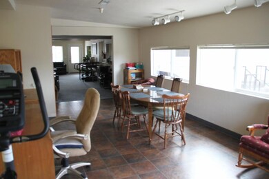 369 N 2nd St, Central Point, OR 97502 - photo 2